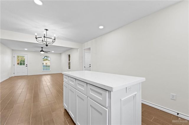 811 S 19th Avenue, Edinburg, TX 78539