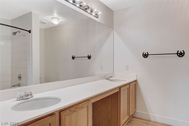 2052 Quarry Ridge Street 201, Las Vegas, NV 89117