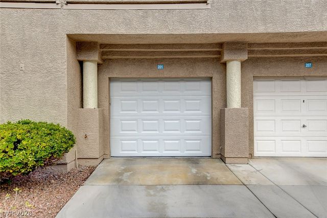 2052 Quarry Ridge Street 201, Las Vegas, NV 89117