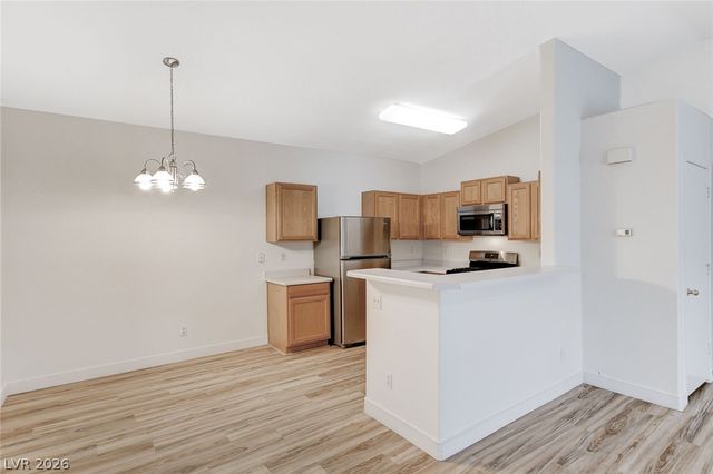 2052 Quarry Ridge Street 201, Las Vegas, NV 89117