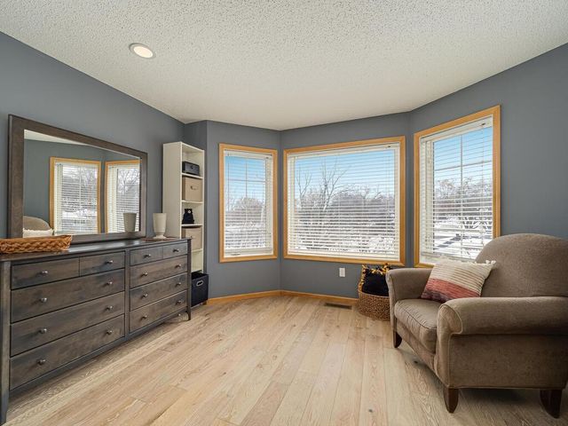 5970 W 16th Street 712, Saint Louis Park, MN 55416