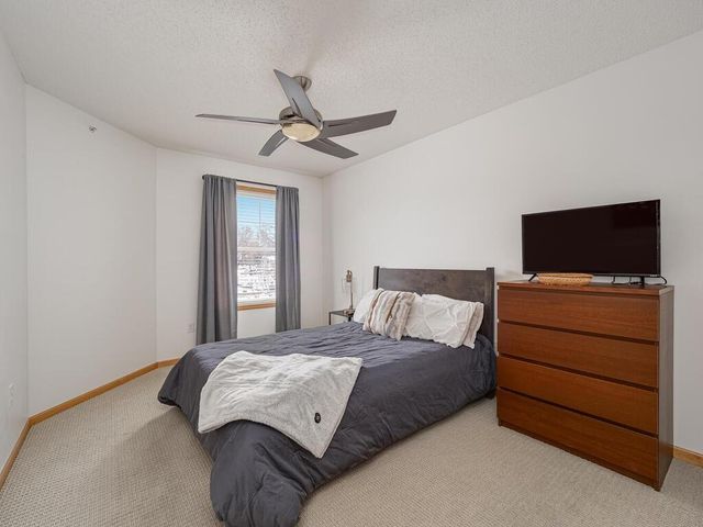 5970 W 16th Street 712, Saint Louis Park, MN 55416