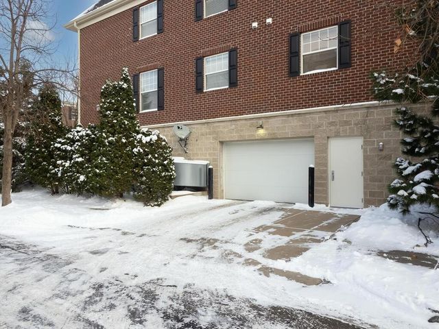 5970 W 16th Street 712, Saint Louis Park, MN 55416