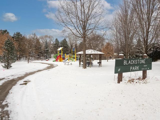 5970 W 16th Street 712, Saint Louis Park, MN 55416