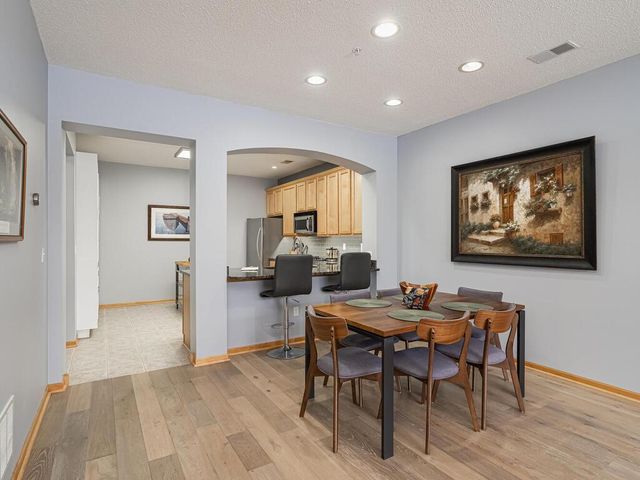 5970 W 16th Street 712, Saint Louis Park, MN 55416