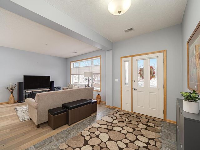 5970 W 16th Street 712, Saint Louis Park, MN 55416