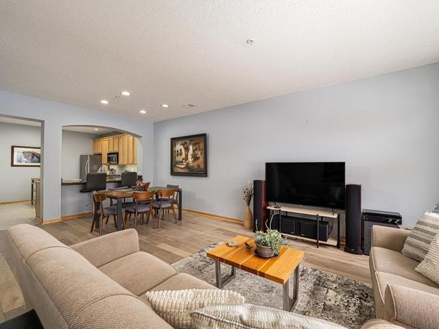 5970 W 16th Street 712, Saint Louis Park, MN 55416