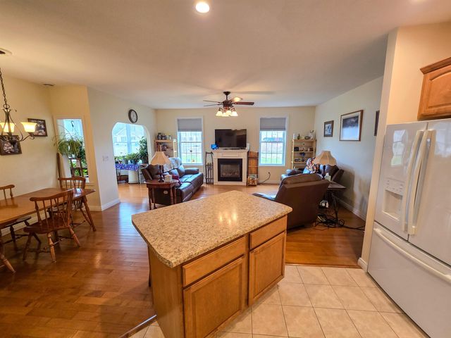 55 Garden Circle, St. Albans Town, VT 05478