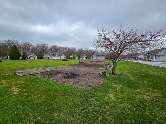 55 Garden Circle, St. Albans Town, VT 05478