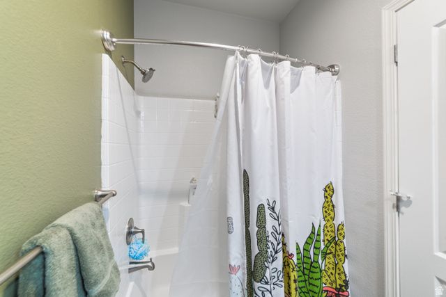 19 S ENTRADA CIR, Moab, UT 84532