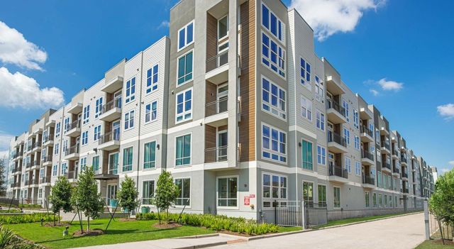 9330 Main Street 243, Houston, TX 77025