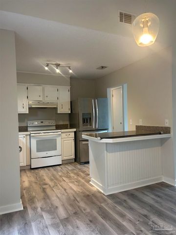 1457 Sanibel Ln, Gulf Breeze, FL 32563