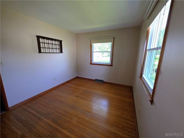 7225 Norman Road, Wheatfield, NY 14120