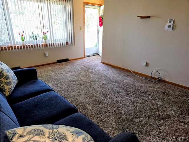 7225 Norman Road, Wheatfield, NY 14120