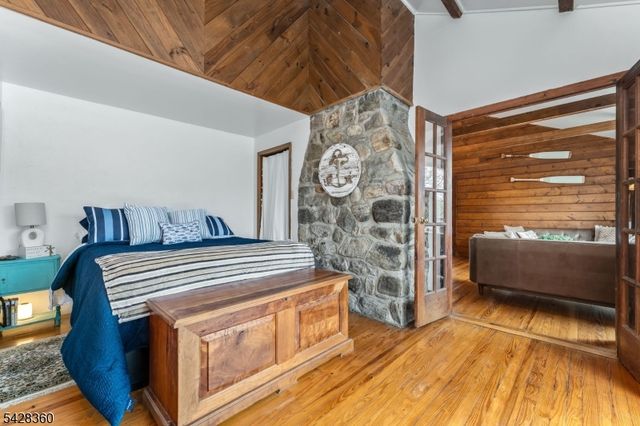 351 E Lakeshore Dr, Vernon Twp., NJ 07422