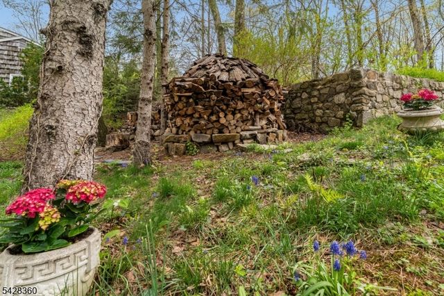 351 E Lakeshore Dr, Vernon Twp., NJ 07422