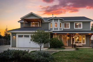 418 Moonstone Way, Redding, CA 96003