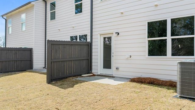 2004 Roseleigh Drive, Douglasville, GA 30134