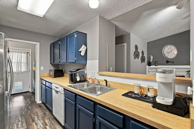 506 W Warrior Trail, Grand Prairie, TX 75052