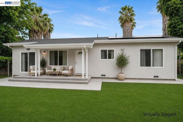 30544 Hoylake St, Hayward, CA 94544
