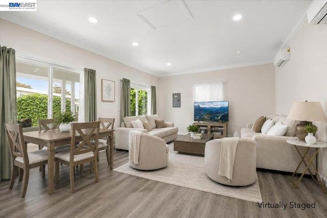 30544 Hoylake St, Hayward, CA 94544