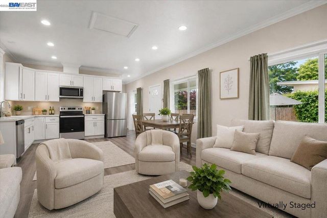 30544 Hoylake St, Hayward, CA 94544