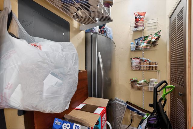 1050 Stadium Drive, Joshua, TX 76058