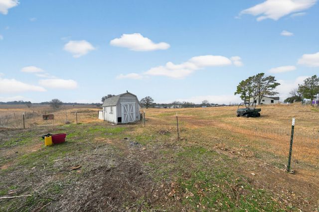 1050 Stadium Drive, Joshua, TX 76058