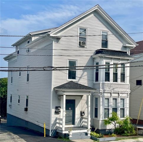 124 East Street, Woonsocket, RI 02895