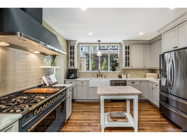 3215 E 7th Avenue Pkwy, Denver, CO 80206
