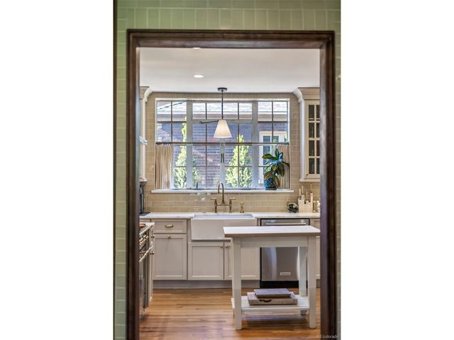 3215 E 7th Avenue Pkwy, Denver, CO 80206