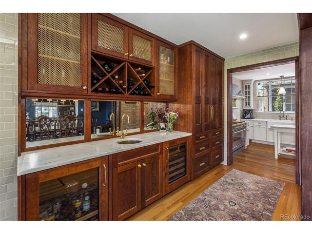 3215 E 7th Avenue Pkwy, Denver, CO 80206
