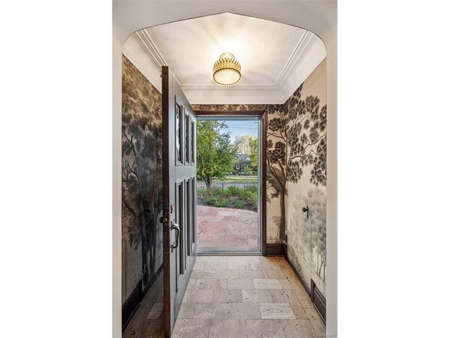 3215 E 7th Avenue Pkwy, Denver, CO 80206