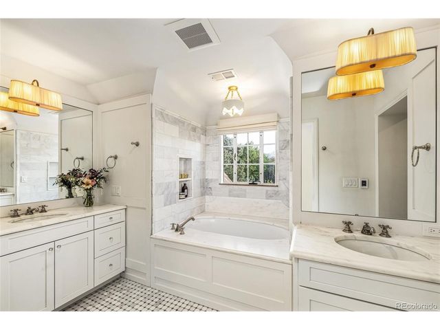 3215 E 7th Avenue Pkwy, Denver, CO 80206