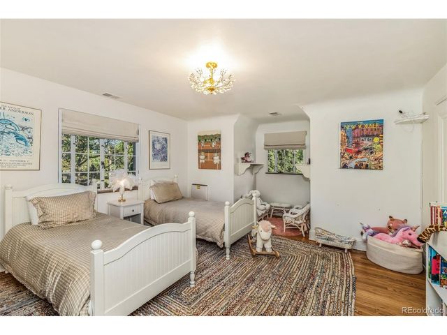3215 E 7th Avenue Pkwy, Denver, CO 80206