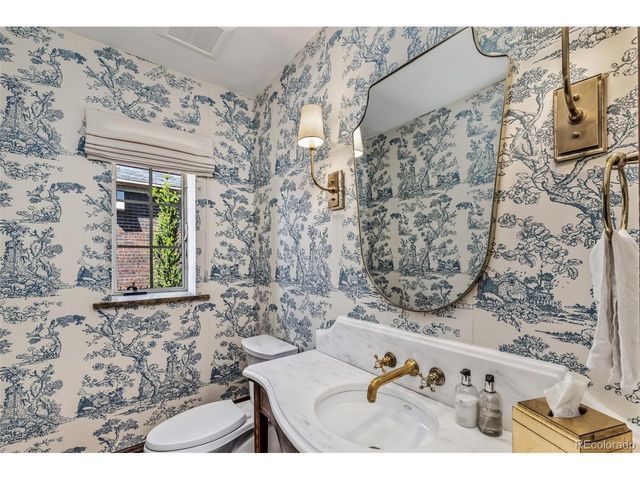 3215 E 7th Avenue Pkwy, Denver, CO 80206
