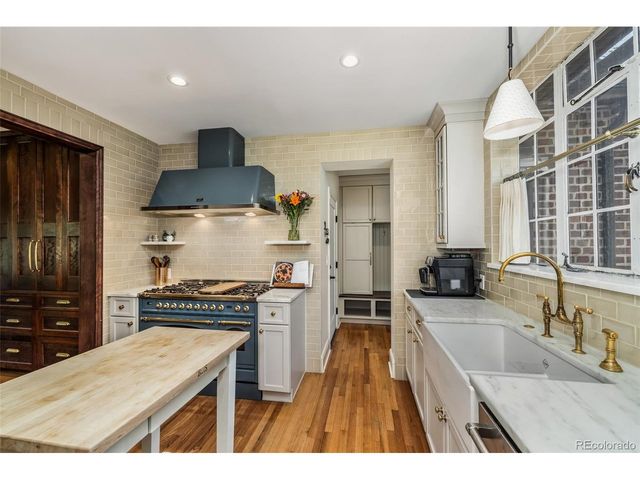 3215 E 7th Avenue Pkwy, Denver, CO 80206
