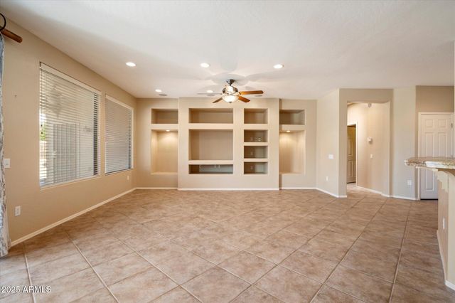 20900 N VISTA Trail, Surprise, AZ 85387