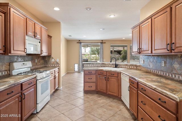 20900 N VISTA Trail, Surprise, AZ 85387