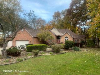 5220 Wyndemere Circle, Swartz Creek, MI 48473