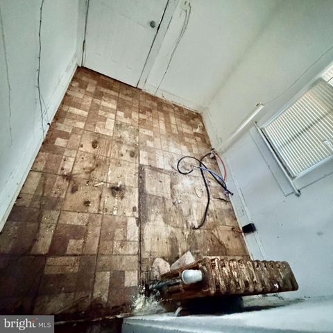 26 ELMHURST AVE, Trenton, NJ 08618