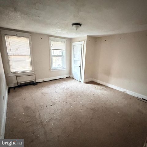 26 ELMHURST AVE, Trenton, NJ 08618