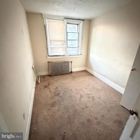 26 ELMHURST AVE, Trenton, NJ 08618