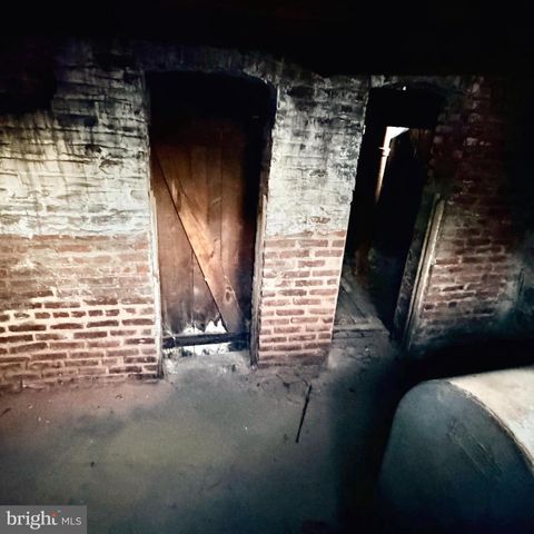 26 ELMHURST AVE, Trenton, NJ 08618