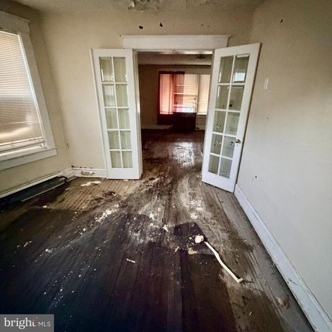 26 ELMHURST AVE, Trenton, NJ 08618