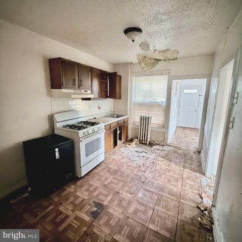 26 ELMHURST AVE, Trenton, NJ 08618