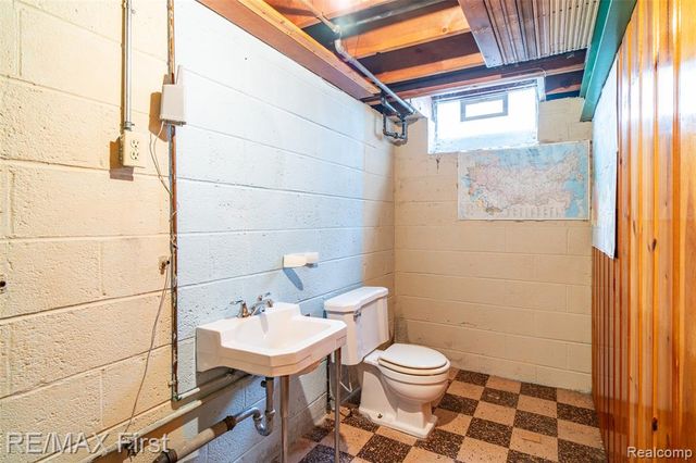 20219 Chalon Street, Saint Clair Shores, MI 48080