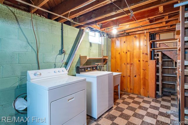 20219 Chalon Street, Saint Clair Shores, MI 48080