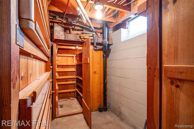 20219 Chalon Street, Saint Clair Shores, MI 48080