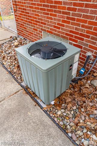 20219 Chalon Street, Saint Clair Shores, MI 48080